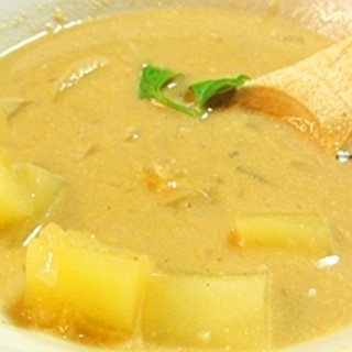 豆乳ジャガイモカレースープ